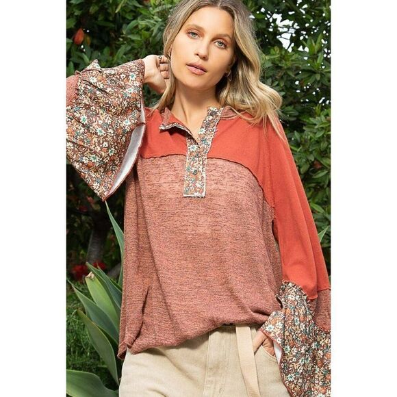 POL Tops - POL Better With You Floral Belle Sleeve Top in Brick Multi FKT1087